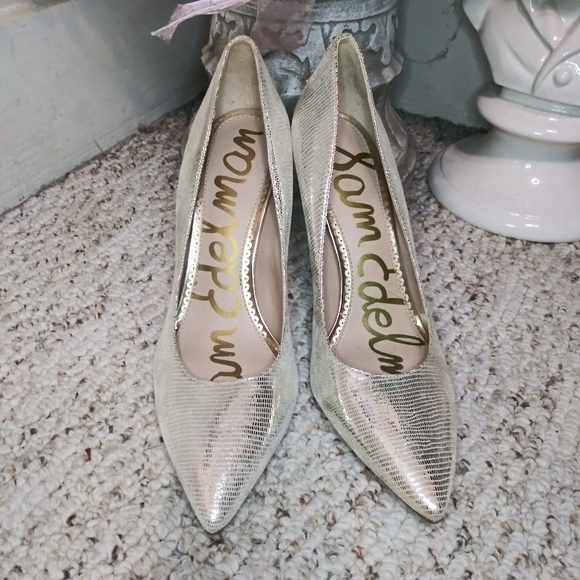 Sam Edelman Hazel Sexy Shimmery Gold, Lizard Printed Pointed Toe Leather Pumps - Picture 2 of 6